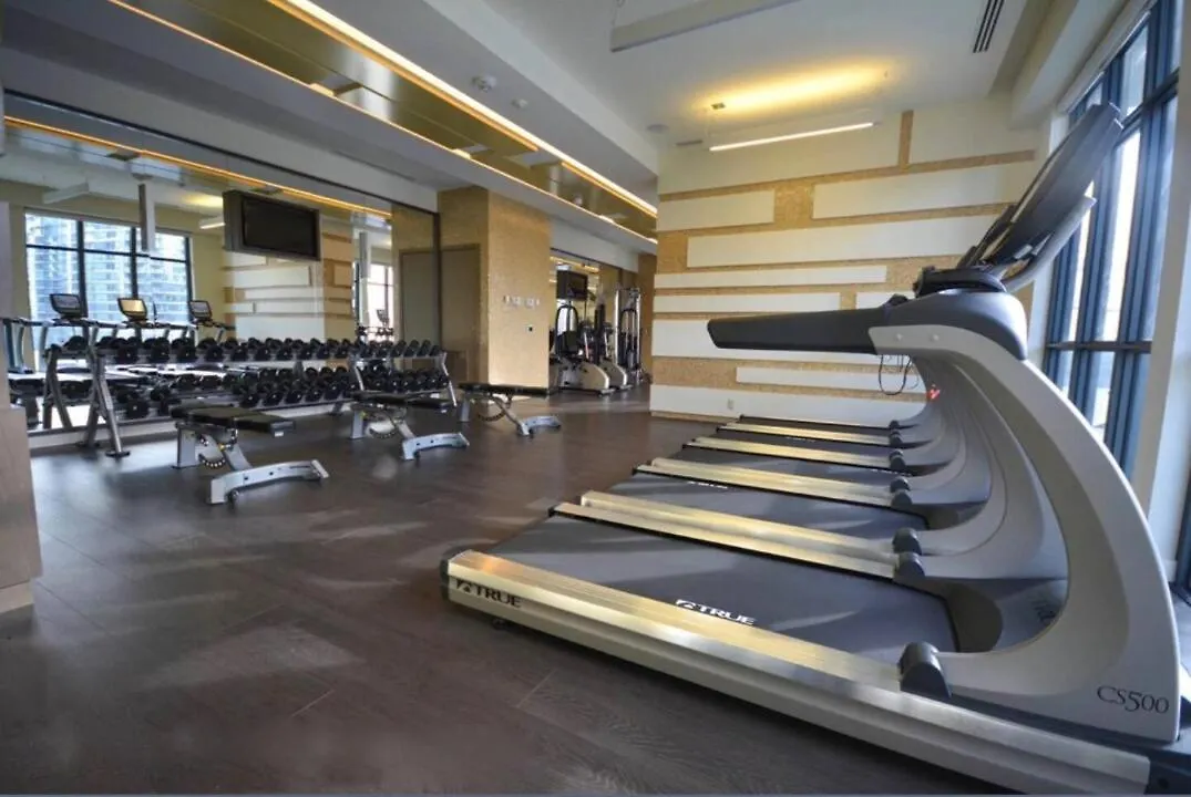 2 Bed 2 Bath Cn-Tower And Lakeviews- Parking Toronto Apartment