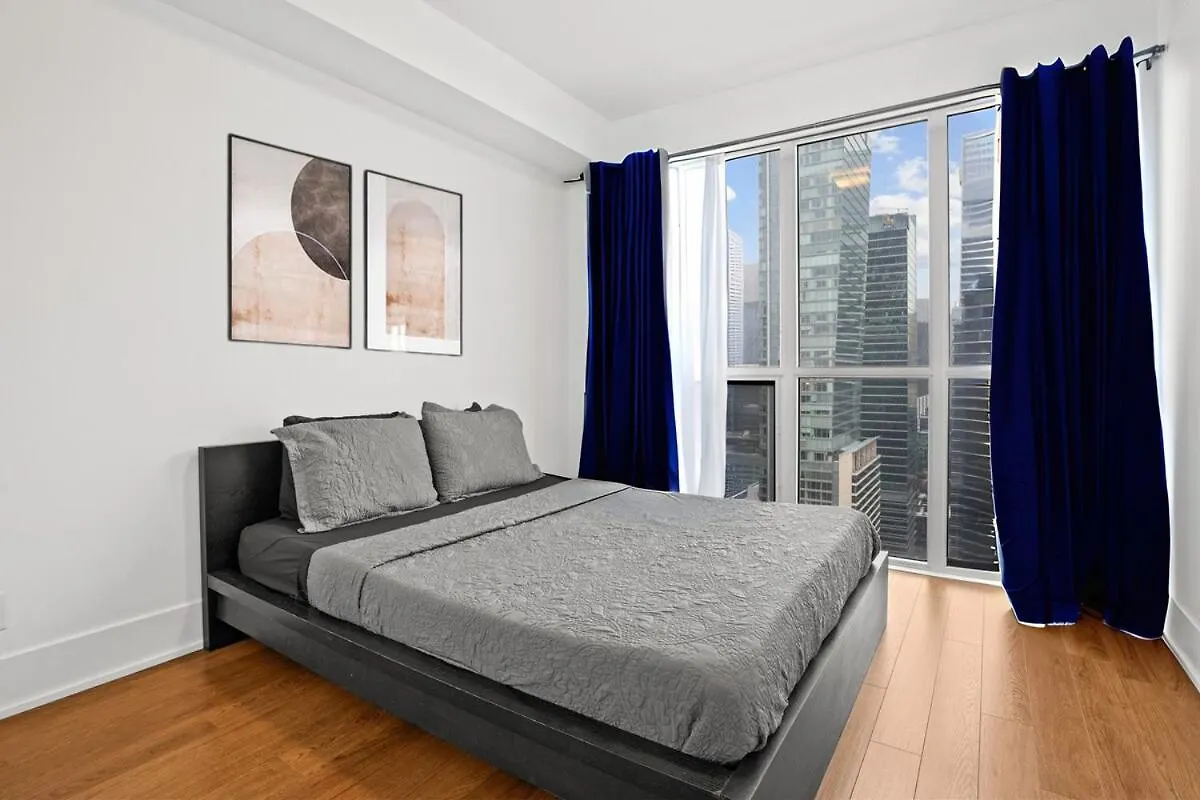 2 Bed 2 Bath Cn-Tower And Lakeviews- Parking Toronto Apartment