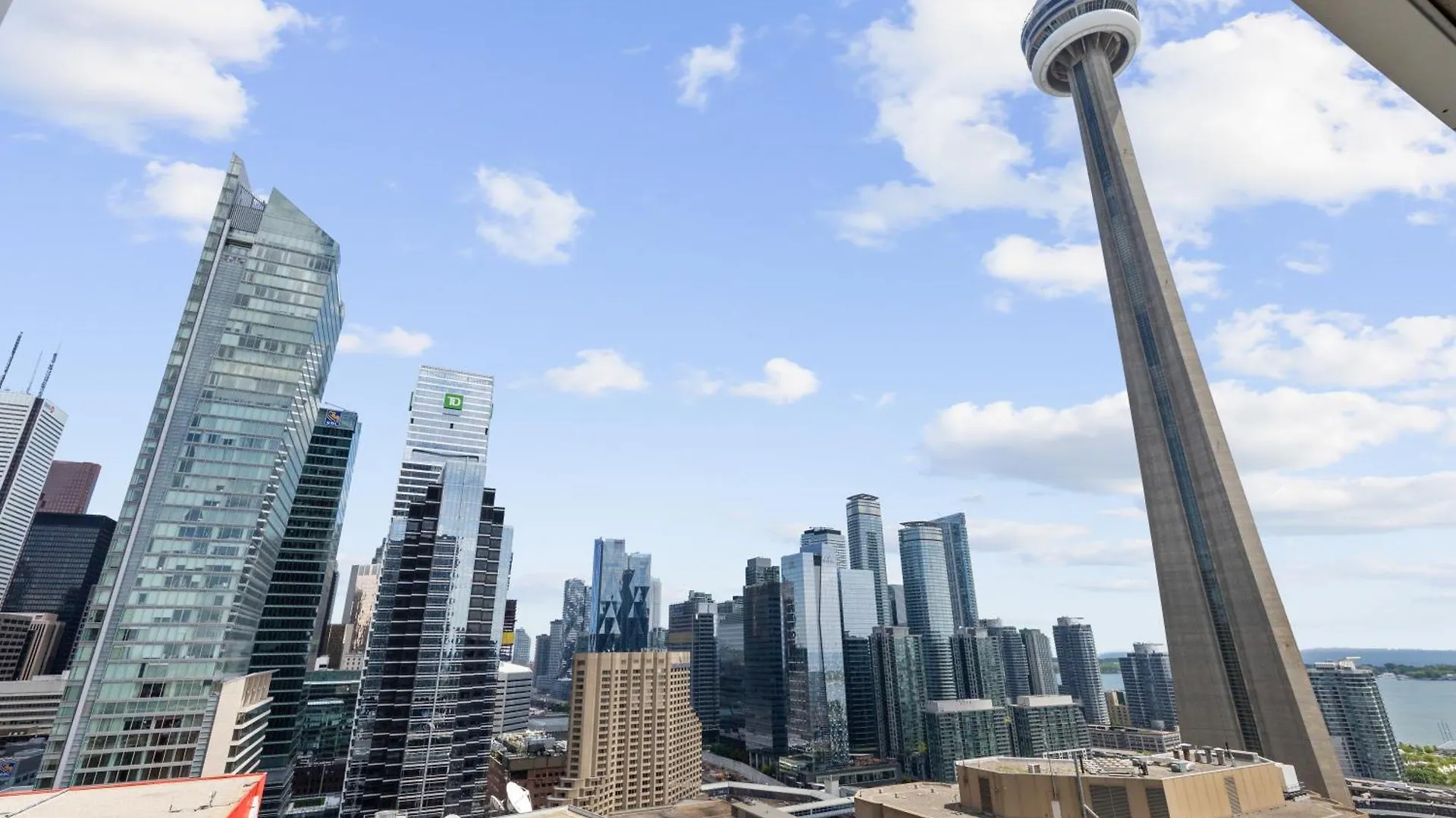 2 Bed 2 Bath Cn-Tower And Lakeviews- Parking Toronto