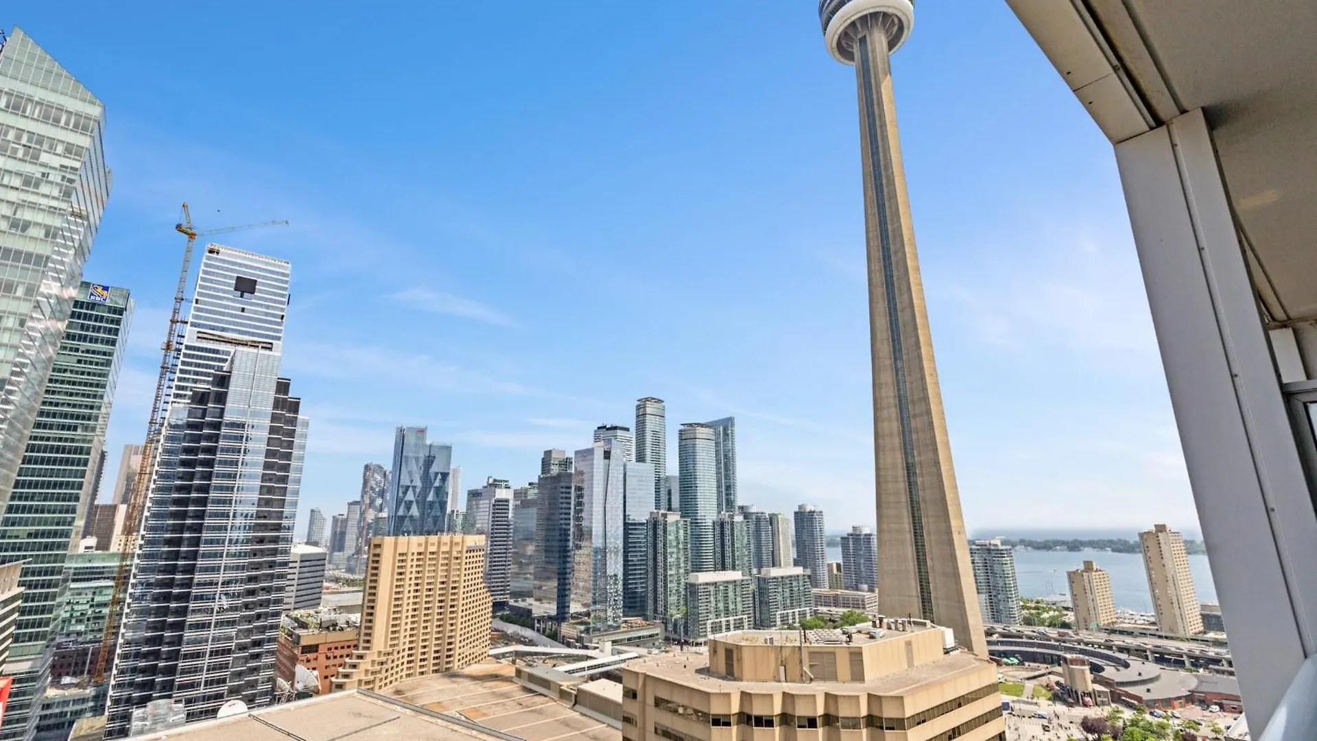2 Bed 2 Bath Cn-Tower And Lakeviews- Parking Toronto